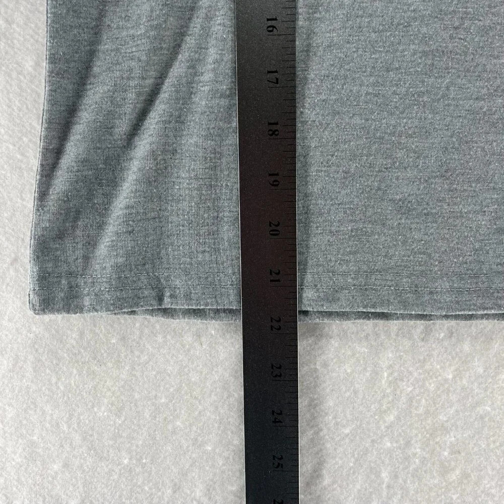 Marvel Tank Top Womens Size XS Spell Out Logo V-Neck Sleeveless Jersey Gray - Picture 9 of 9